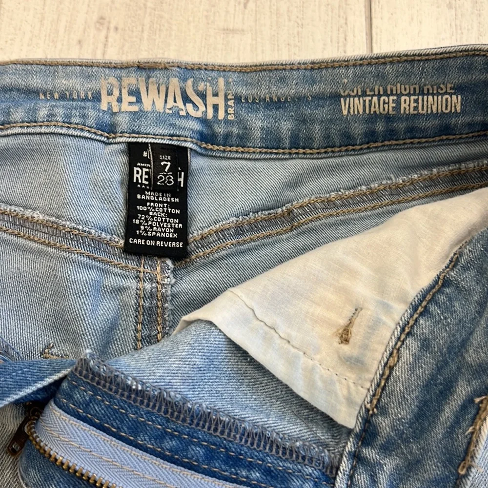 Rewash Vintage Reunion Frayed The Wedge Super
High Rise Shorts Junior Size 7 - Picture 4 of 9